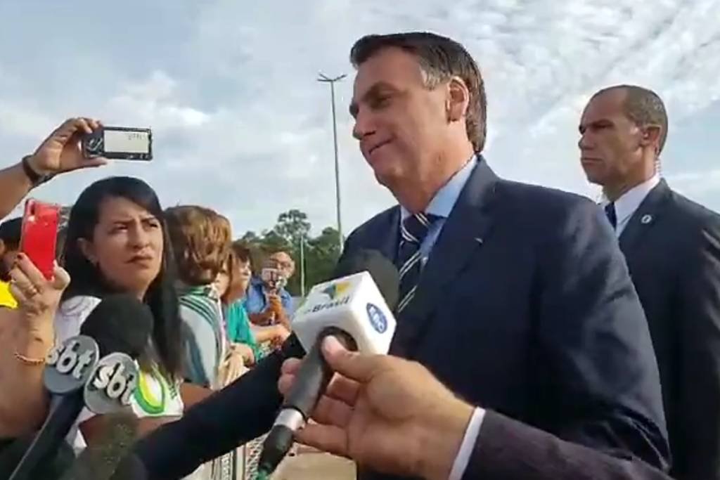Fenaj emite nota oficial contra ataque de Bolsonaro a mulheres jornalistas 