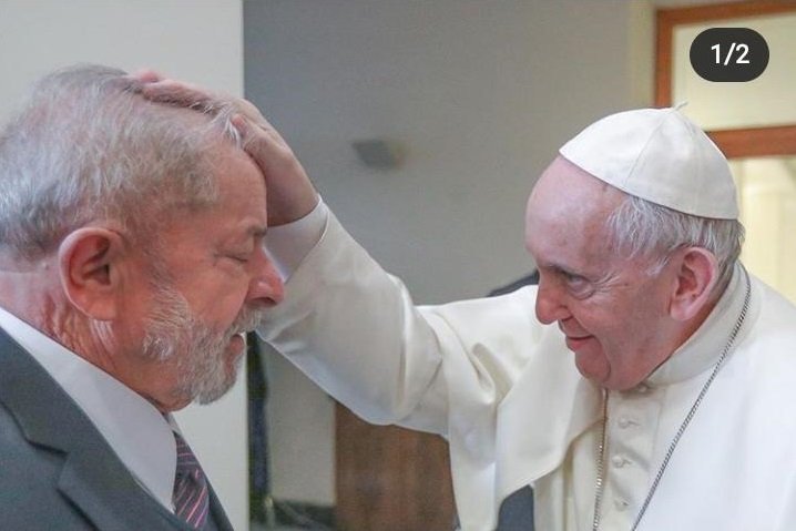 Lula é recebido em audiência pelo papa Francisco