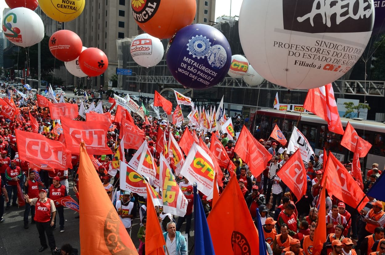 Centrais sindicais se mobilizam em defesa de instituições e do Estado Democrático de Direito 