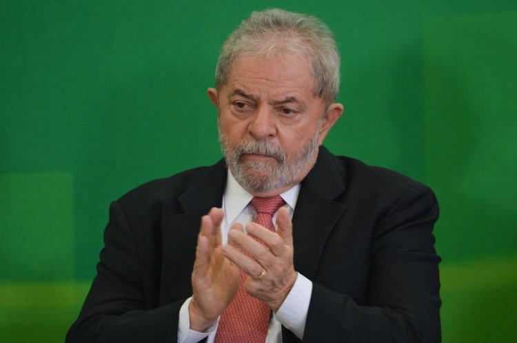 Lula envia carta a presidente da China pedindo desculpas por ofensas de família Bolsonaro