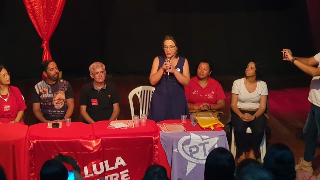 Professora universitária e economista, Luciana Caetano é a voz da mulher na disputa à prefeitura pelo PT