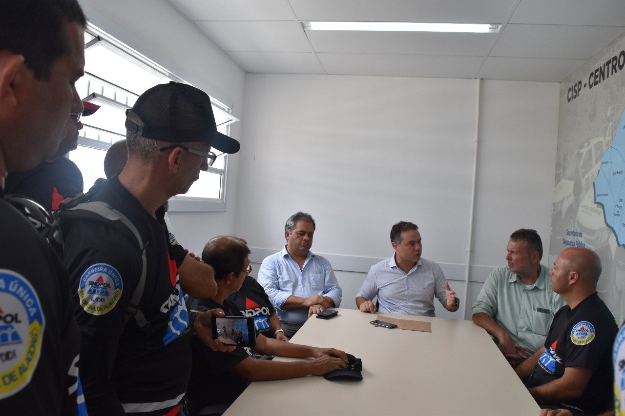 Sindpol divulga nesta sexta-feira resultado de reunião com o governador Renan Filho