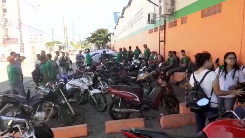 Estabelecimento comercial descumpre decreto estadual e coloca em risco saúde dos trabalhadores