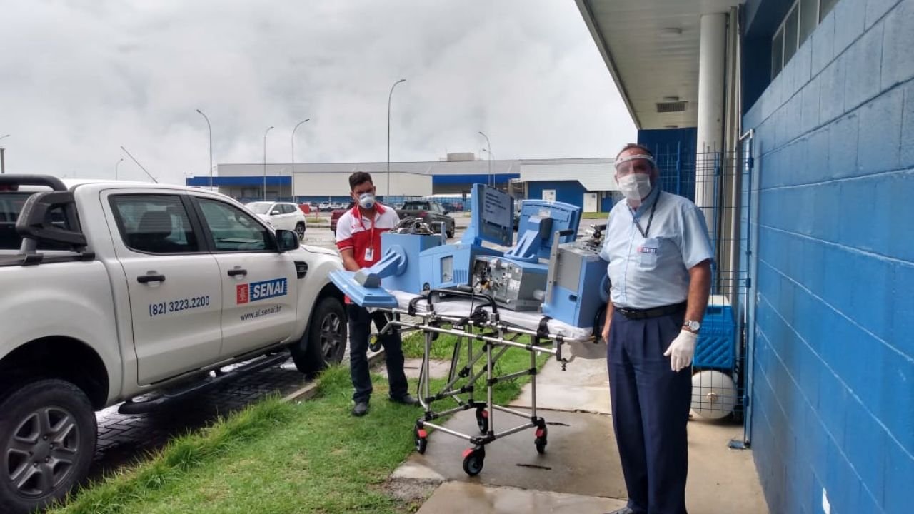 Senai recebe quatro respiradores mecânicos do HU para manutenção