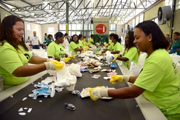 Cooperativas de Maceió lançam campanha para incentivar a reciclagem durante a pandemia