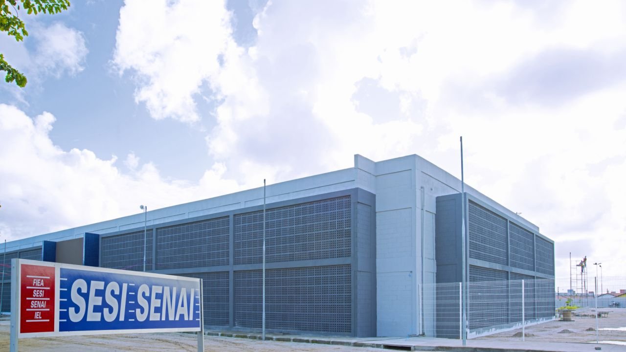 Sesi e Senai ofertam leque de cursos como parte da campanha ‘dando uma força’