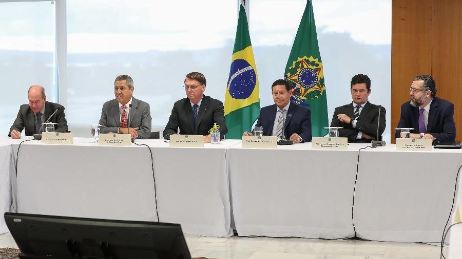 Datafolha: 61% acreditam que Bolsonaro quis interferir na PF após assistirem a vídeo de reunião ministerial