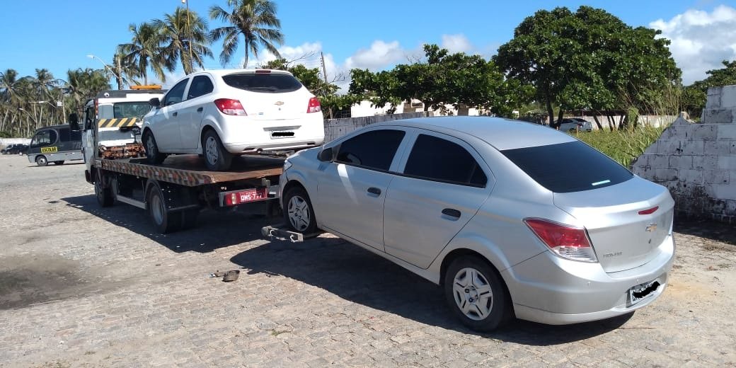 Operação recolhe seis veículos por transporte irregular em Maceió