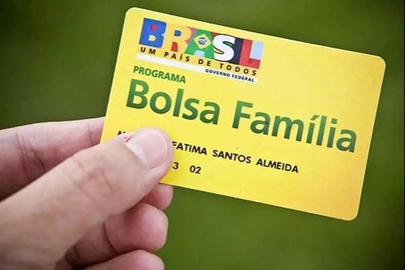Desvio de recursos do Bolsa Família é perseguição aos estados do Nordeste, denuncia pesquisador