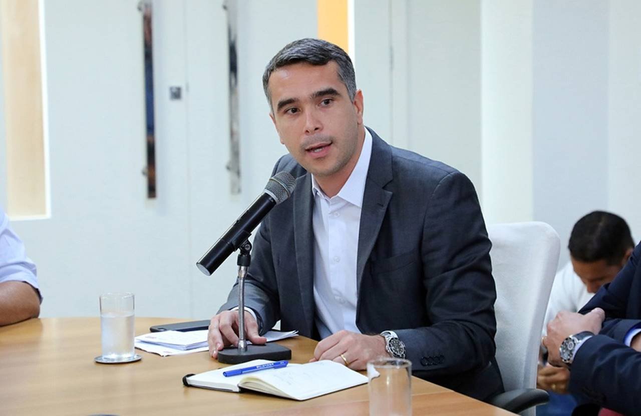 Rafael Brito diz que JHC demonstra falta de compromisso com a segurança de maceioenses