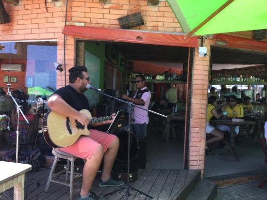 Abrasel faz apelo pela retomada de músicas acústicas ao vivo