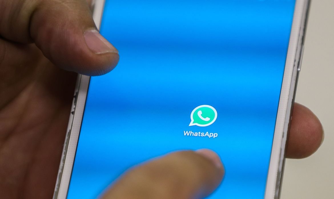 Pré-candidata a vereadora em Cabrobó (PE) é multada em R$ 5 mil por compartilhar figurinha no Whatsapp