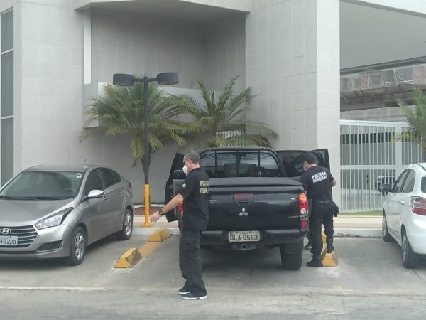 PF apreende R$ 800 mil no escritório do filho do ministro Humberto Martins, do STJ