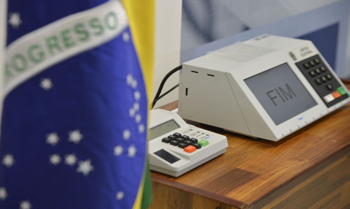Prestação de contas anual dos partidos políticos deve ser feita até o dia 30 de junho