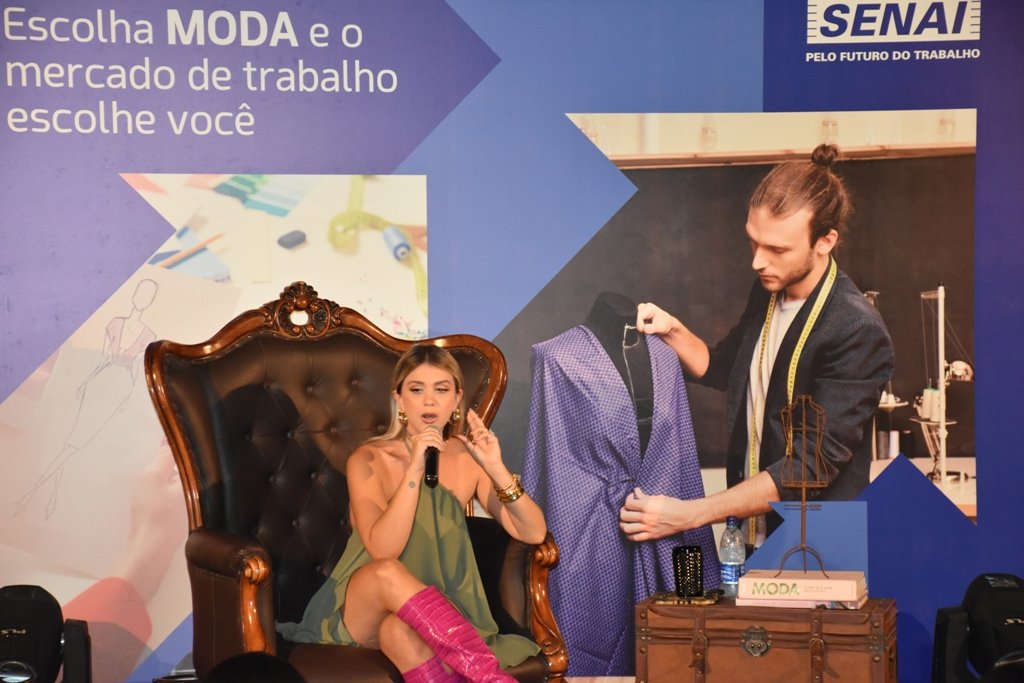 Senai recebe influenciadoras para bate-papo