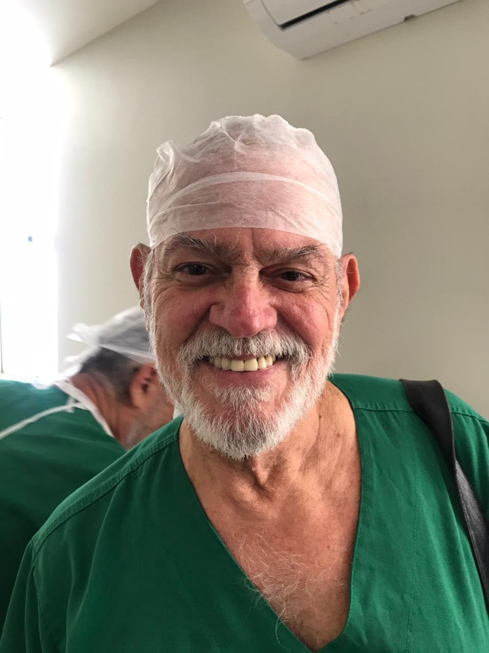 Neurocirurgião Ronald Mendonça morre de Covid-19