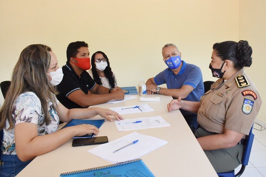 Prefeitura de Maragogi e PM discutem ações do Proerd nas escolas do município
