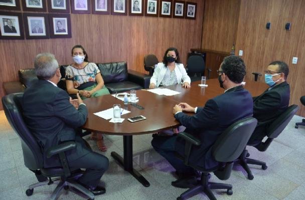 Tribunal de Contas e Crea/AL ampliam cooperação na fiscalização de recursos públicos