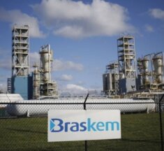 Investidores decidem adiar oferta de ações da Braskem