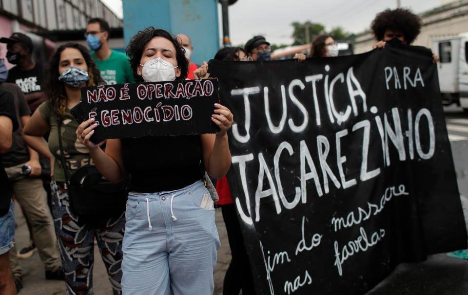 A polícia carioca é uma máquina de moer carne negra e favelada