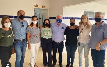 Prefeitura de Maragogi entrega materiais esportivos a escolas municipais Mais de mil alunos serão beneficiados pelo Programa Cultivar - Educando pelo Esporte