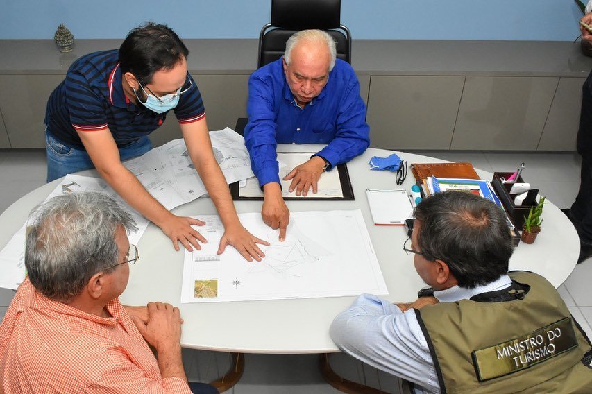 Ministro do Turismo visita Maragogi, vistoria obras e anuncia investimentos