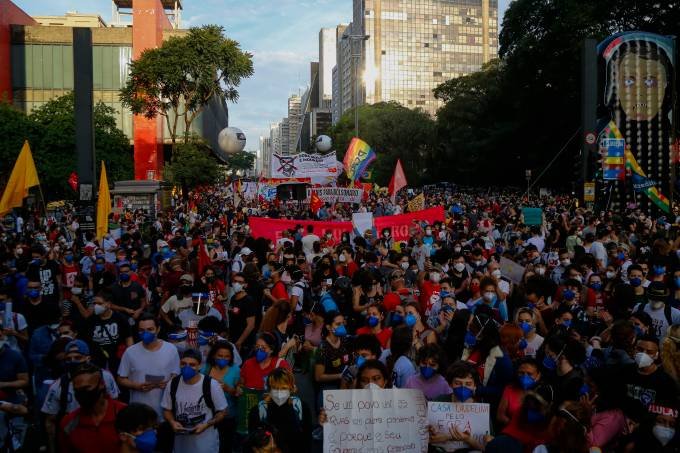 Só a mobilização popular enterrará o bolsonarismo