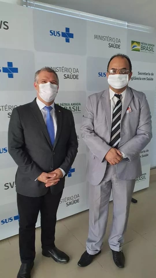 Pastor Amilton Gomes foi à vigilância sanitária do Ministério da Saúde tentar articular vacinas, junto a major da Força Aérea Brasileira