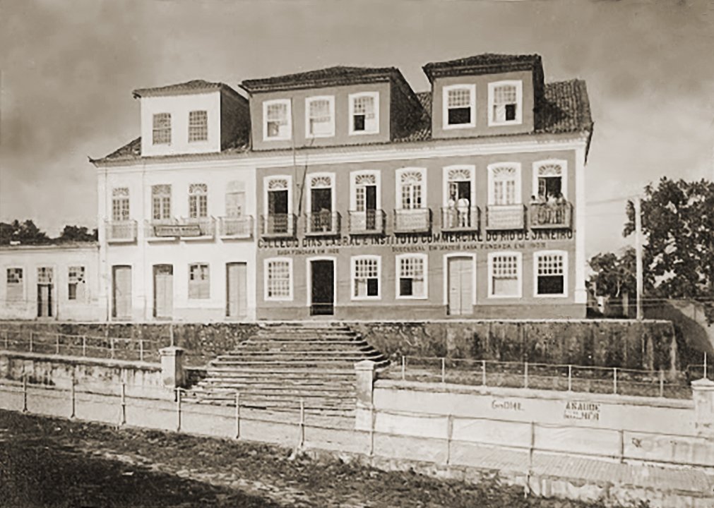 Prédio-do-Barão-de-Jaraguá-onde-funcionou-o-governo-entre-1855-e-1902-Depois-recebeu-o-Instituto-Comercial-e-o-Colégio-Dias-Cabral