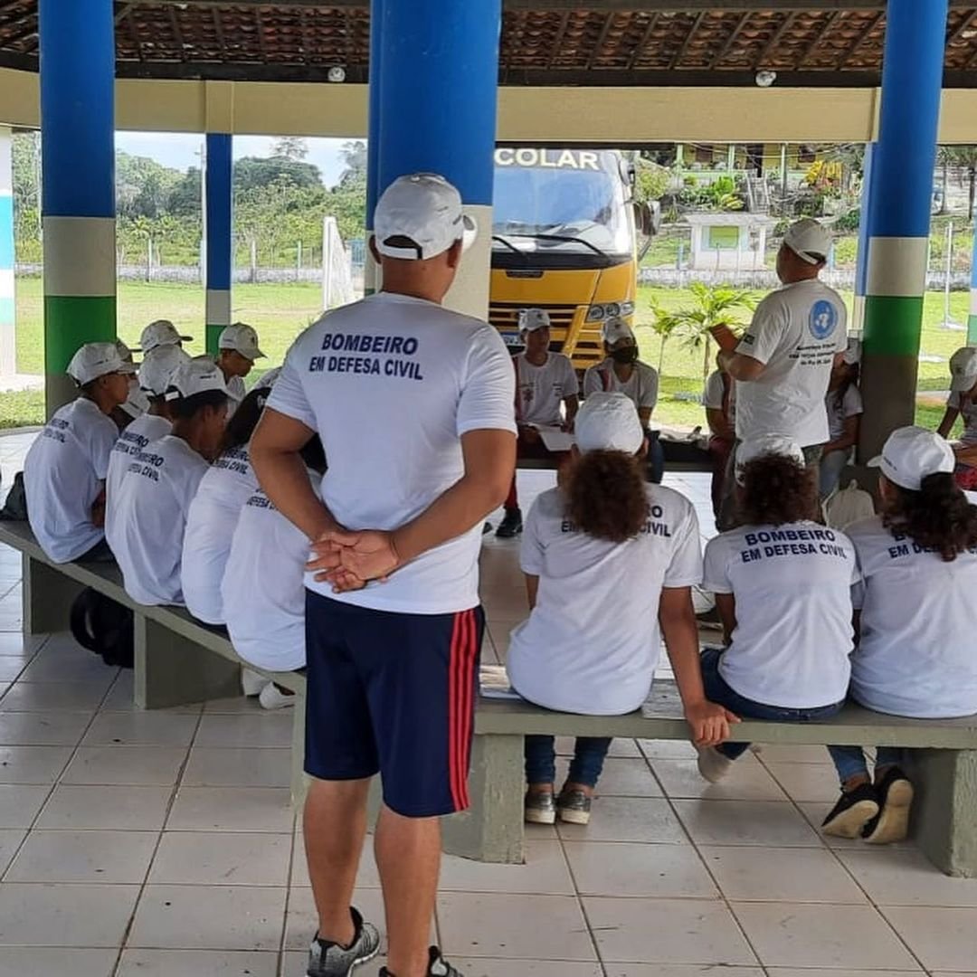 Jovens de Maragogi fazem curso de bombeiro civil