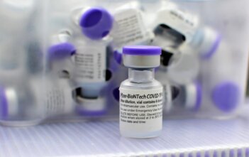 Alagoas recebe novo lote com 18.720 doses da Pfizer nesta quarta-feira (15) A previsão é de que os imunizantes cheguem ao Aeroporto Internacional Zumbi dos Palmares às 14h35