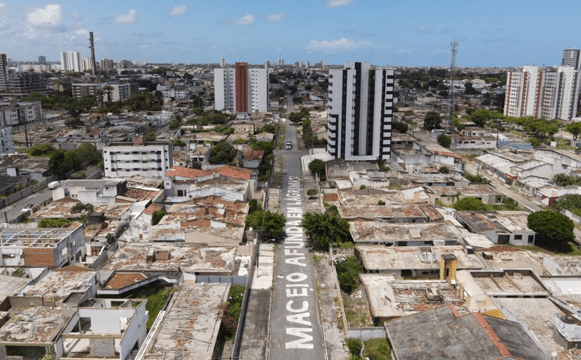 Instabilidade de Terrenos em Maceió Alerta para Necessidade de Ações Urgentes