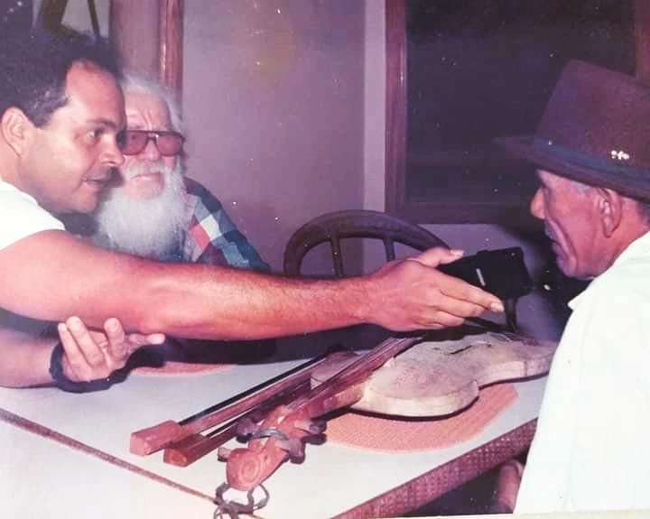 Para um  plano superior