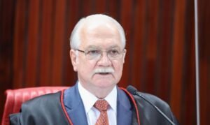 Fachin suspende decisões de Mendonça e Dino e mantém Andrei Rodrigues no comando da PF