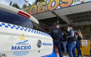 Convívio Social abre cadastro para comercialização de fogos de artifício em Maceió Inscrições iniciaram nessa segunda-feira (16) e seguem até o dia 10 de junho