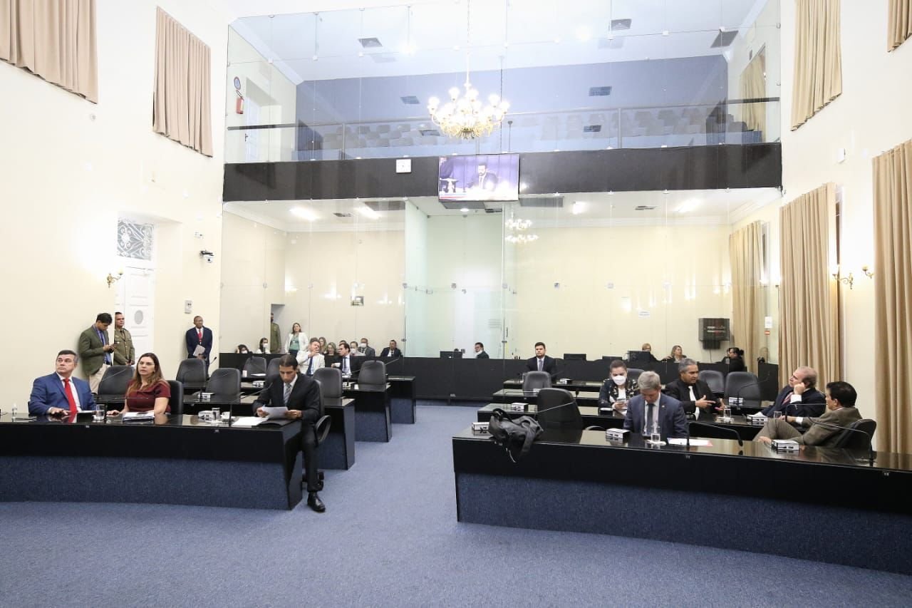 Liberação da Cannabis é tema de debate com apoio de deputados estaduais