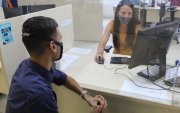 Postos de Economia e Salas do Empreendedor fecham nesta segunda (27) Contribuintes também podem ter acesso aos serviços da Prefeitura pela internet; atendimento no Centro retorna na terça-feira (28)