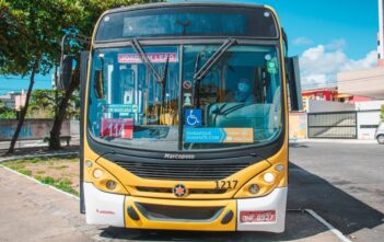 Linha 114 passa por mudança de itinerário Medida visa atender o trajeto de Jacarecica para o Jacintinho e do Bom Parto para o Maceió Shopping