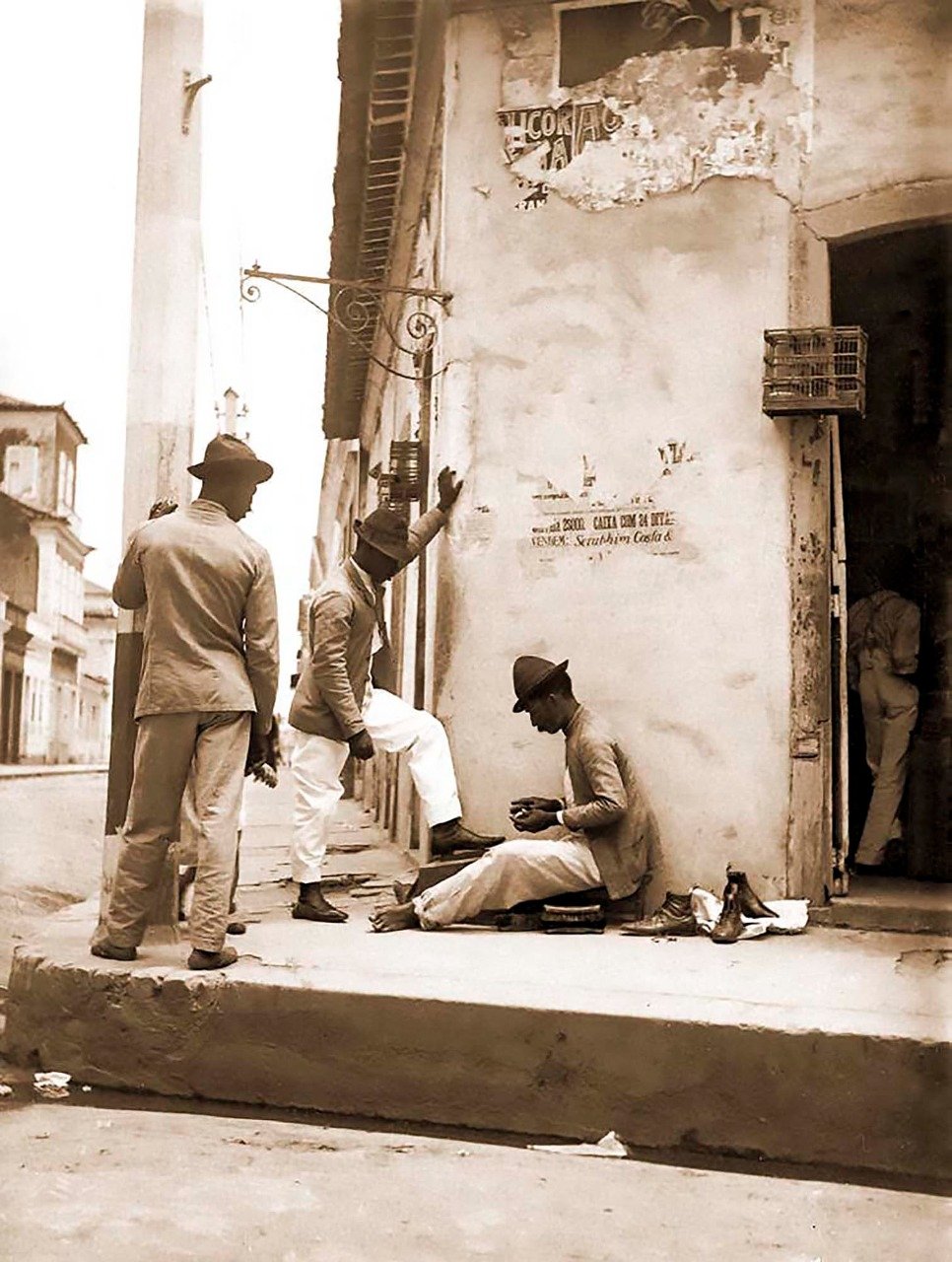 Fim do mistério sobre foto antiga tirada no Centro de Maceió
