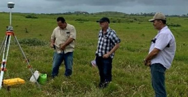 Família confia na devolução de terra invadida por empresário na Fazenda Duas Bocas