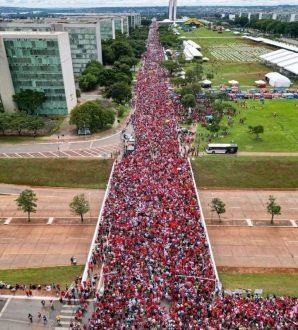 Brasília é tomada pelo vermelho na posse de Lula e Alckmin