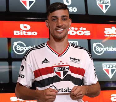 Ex-namorada acusa Pedrinho, atacante do São Paulo, de violência doméstica