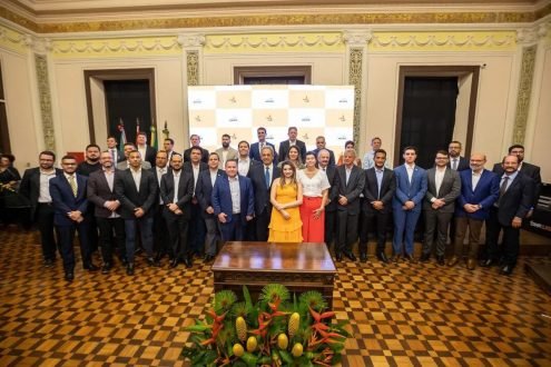 JHC gera “inchaço” na Prefeitura, sem garantias de que novos aliados favorecerão sua reeleição