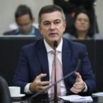 Ronaldo Medeiros critica ação da PM após prisão de porteiro durante panelaço contra Flávio Bolsonaro em Maceió