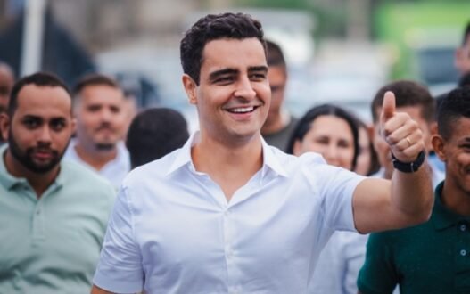 A consolidação política de JHC e a fragilidade da oposição em Maceió