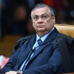 Dino anula afastamentos e manda Andrei Rodrigues e diretor de Inteligência de volta à PF