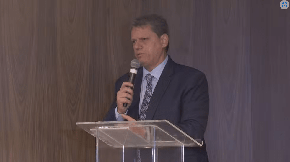 Com violência policial perto de sair de controle, Tarcísio se diz ‘arrependido’ sobre câmeras