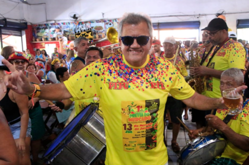 Prévia do Carnaval agita o Mercado de Jaraguá
