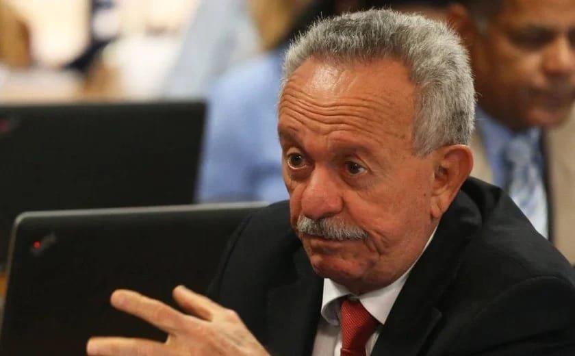 Morre o ex-senador e atual prefeito da Barra, Benedito de Lira