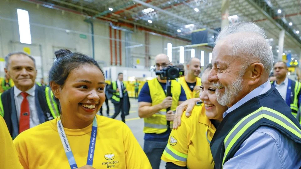 Efeito Lula: Brasil atrai investimentos bilionários